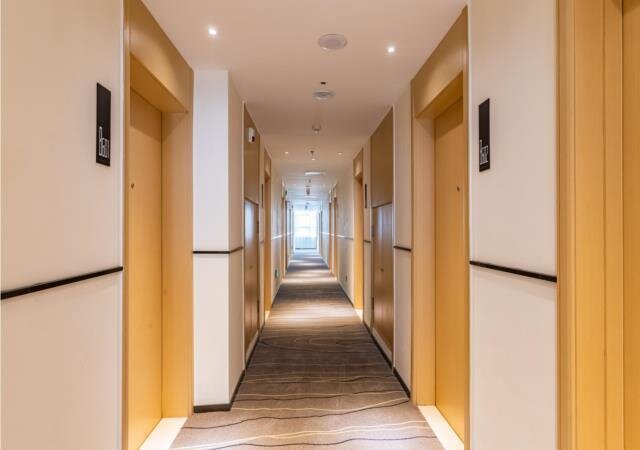 City Comfort Inn Baiding Baobai Shopping Mall — фото 1
