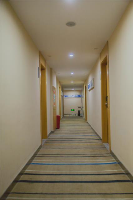 Наньчан: City Comfort Inn Nanchang Bayi Square Metro Station