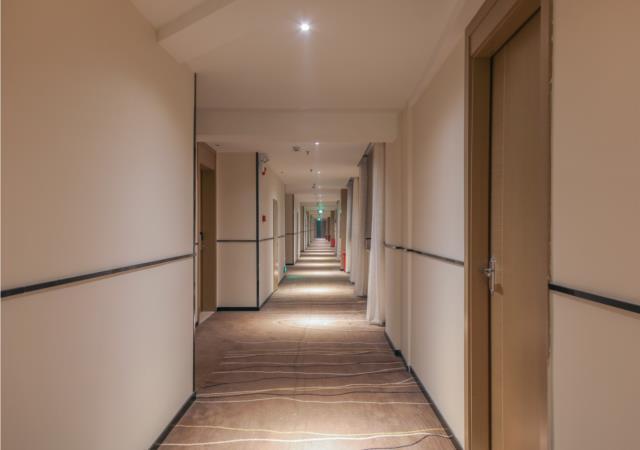 Хуанган: City Comfort Inn Huangmei Dream City