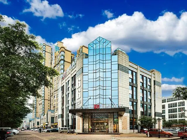 Лючжоу: Borrman Hotel Luzhai County Yingbing Road