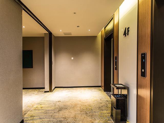 Лючжоу: Borrman Hotel Luzhai County Yingbing Road