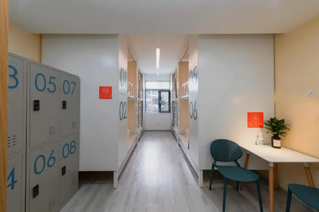Дали: Taoxi Creek Hostel