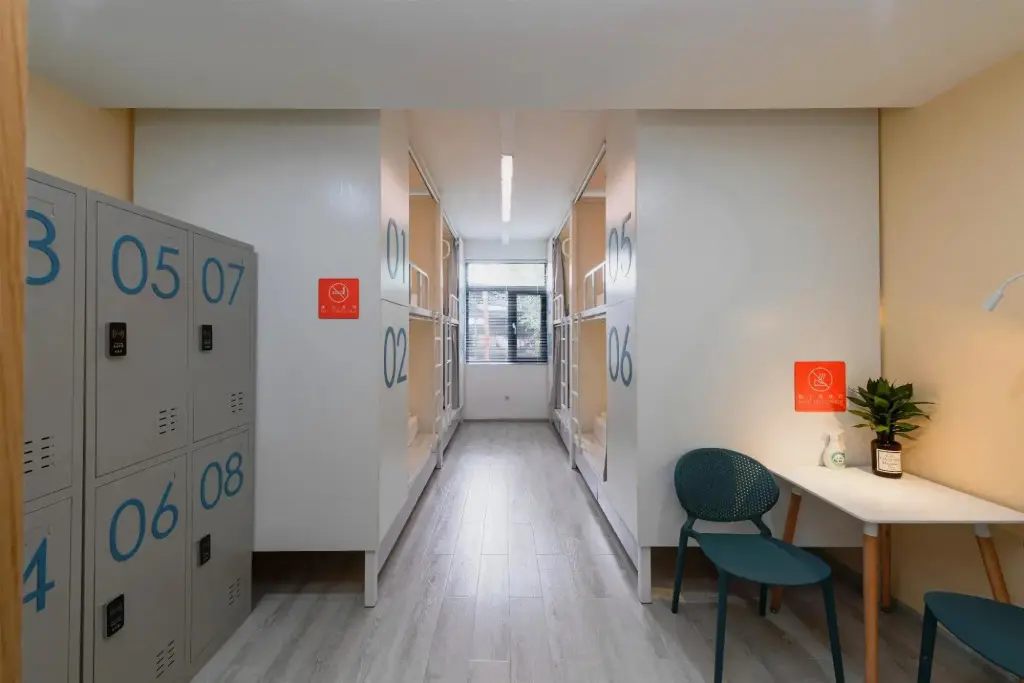 Дали: Taoxi Creek Hostel