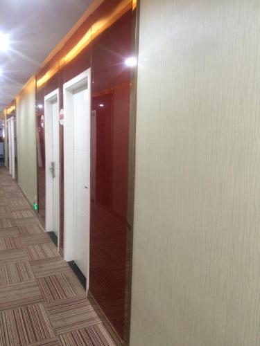 Аньшунь: Thank Inn Chain Hotel Guizhou Anshun Development Area Xihang Road