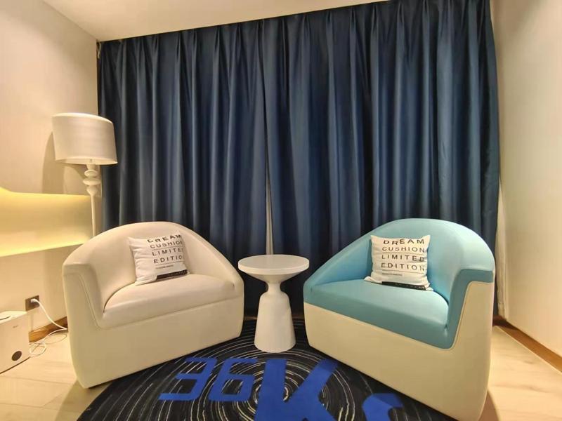 Корла: Lano Hotel Xinjiang BaZhou Korla City Jindu Plaza