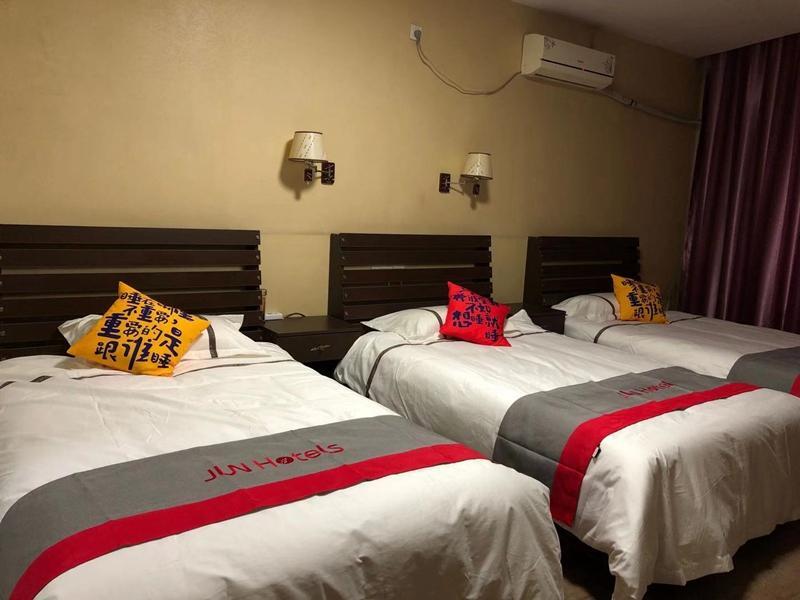 Циндао: Jun Hotel Shandong Qingdao Mocheng Road Bus Terminal