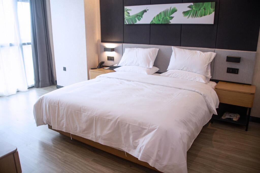 Юэян: UP and IN Hotel Hunan Yueyang Pingjiang County Huatai Road