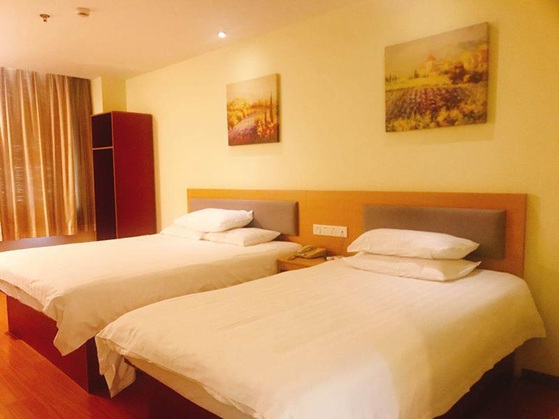 Шанхай: Jun Hotel Jiangsu Suzhou Kunshan Huaqiao Town Zhaofeng Road Metro Station