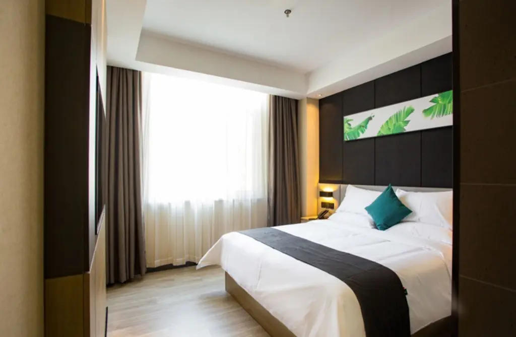 Люян: UP and IN Hotel Shanxi Lvliang Fenyang Oriental International City