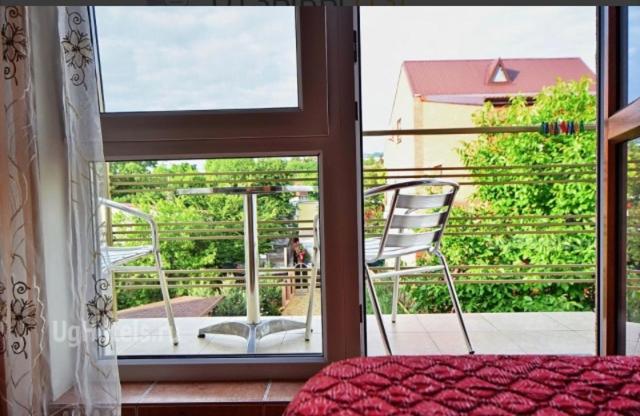 Дивноморское: Guest House Katerina