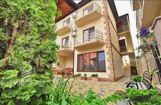 Дивноморское: Guest House Katerina