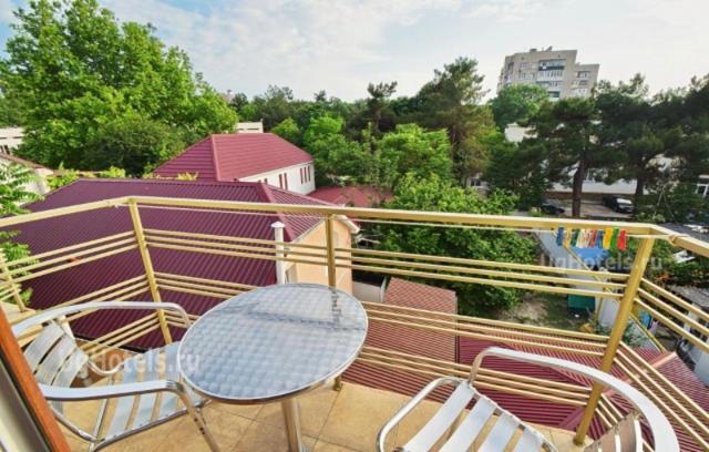 Дивноморское: Guest House Katerina