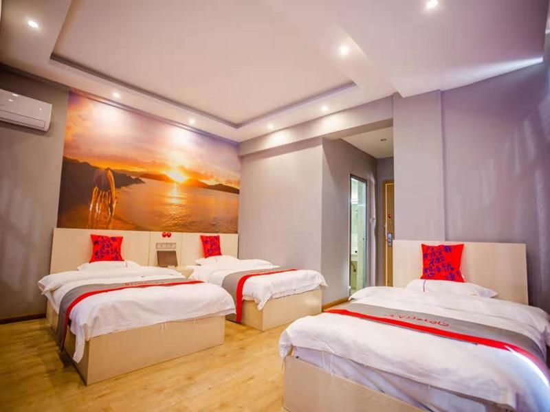 Лебайдао: Jun Hotel Yunan Honghe Zhou Children's Hospital Pedestrian Street