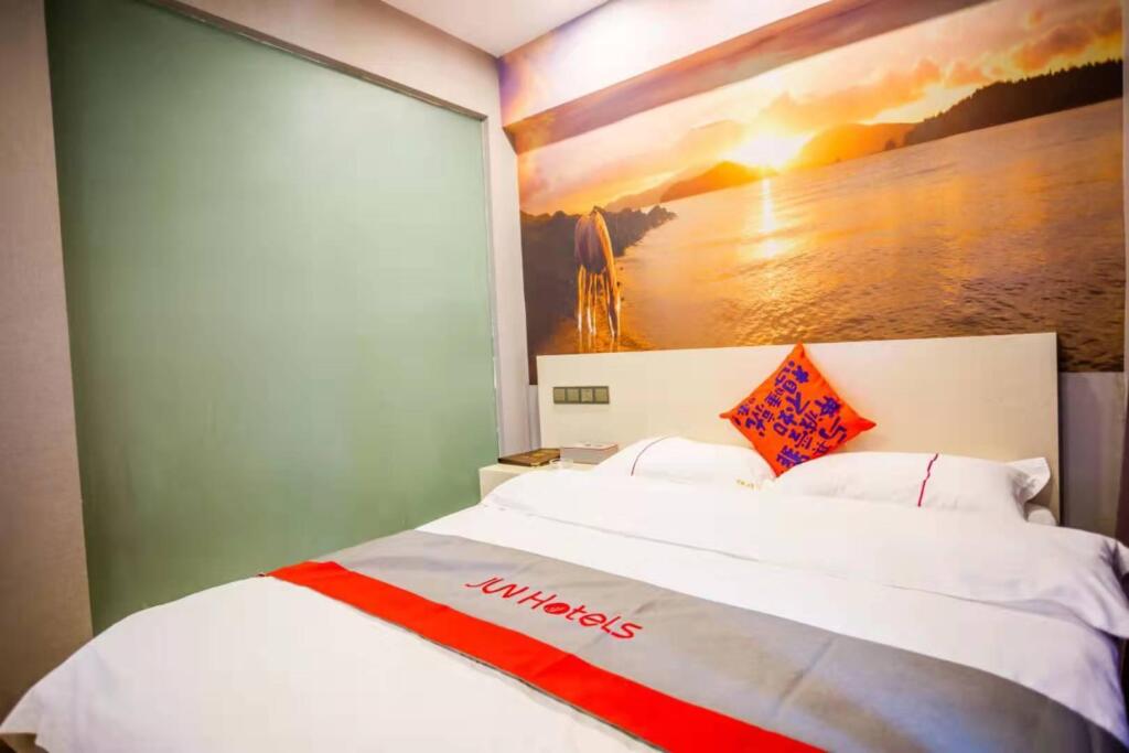 Лебайдао: Jun Hotel Yunan Honghe Zhou Children's Hospital Pedestrian Street