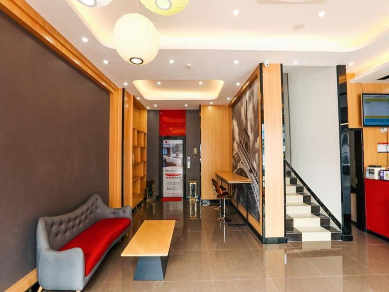 Чжухай: Thank Inn Hotel Guangdong Zhuhai Jiwan Hongqi Central Sqaure