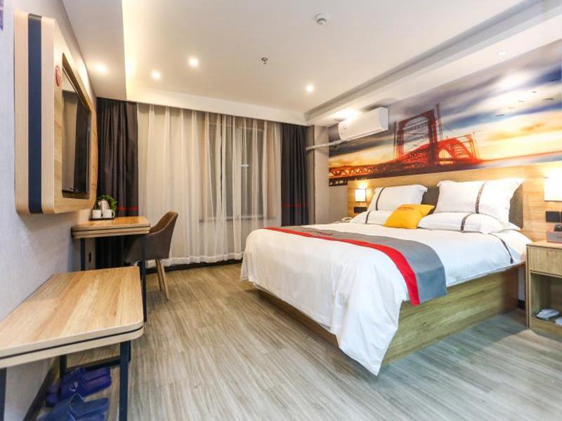 Наньтун: Jun Hotel Jiangsu Nantong Chongchuan District Yuanrong Plaza Jinying