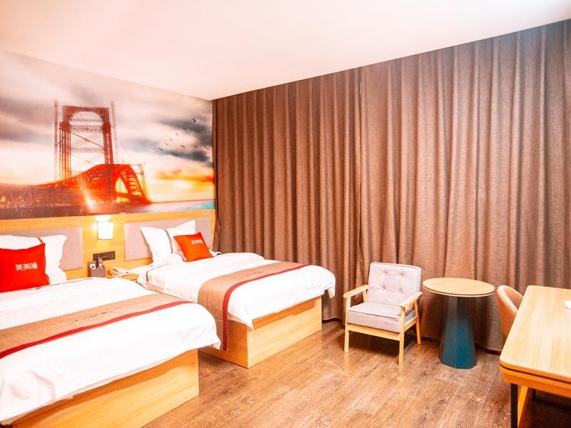 Яркенд: Thank Inn Hotel Xinjiang Kashi Shache Rongbin Commercial Street