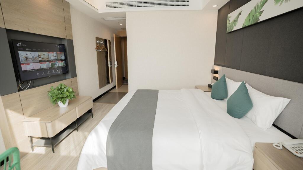Цзуньи: UP and IN Hotel Guizhou Zunyi Honghuagang District High-Speed Railway Station