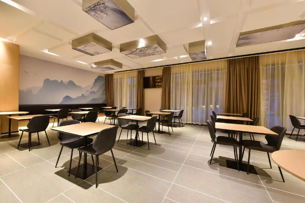 Тяньцзинь: Atour Hotel Tianjin Binhai International Airport