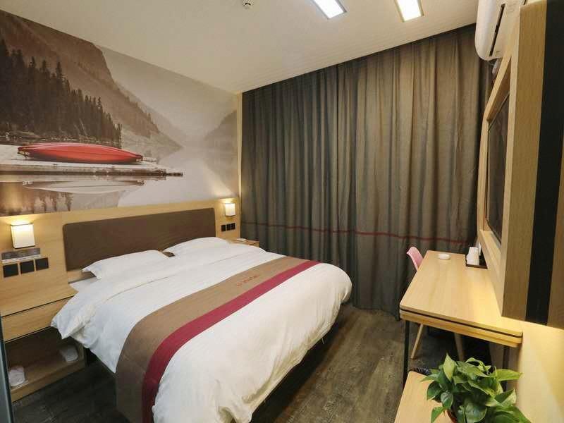 Хух-Хото: Thank Inn Hotel Inner Mongolia Hohhot Xincheng Railway Station Zhangqian Square