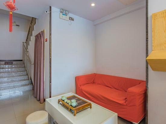 Пекин: 7 Days Superior Hotel (WUMART branch at Fengtai South Road Station)