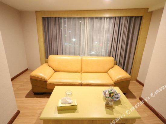 Маоминг: Guangyi Hotel (Maoming Guanshan Third Road)