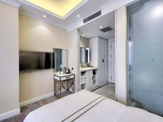 Цзилинь: Renwick Hotel