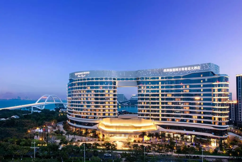 Жангжоу: Wyndham Grand Plaza Royale Yuzhou Xiamen