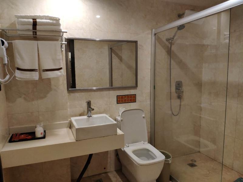 Дуюн: Thank Inn Hotel Guizhou Qiannan Duyun Jianjiang Avenue