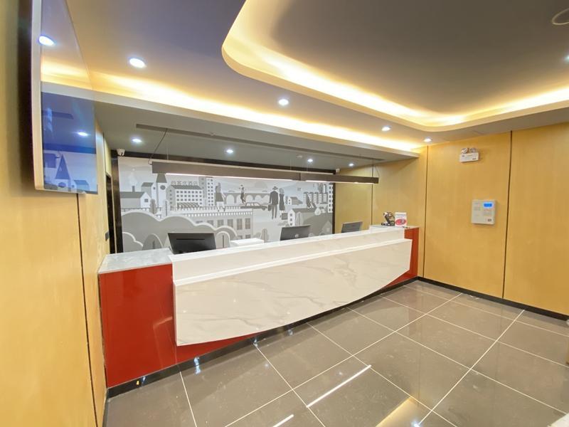 Сюйчжоу: Thank Inn Hotel Jiangsu Xuzhou Feng County Songlou Commerical Plaza