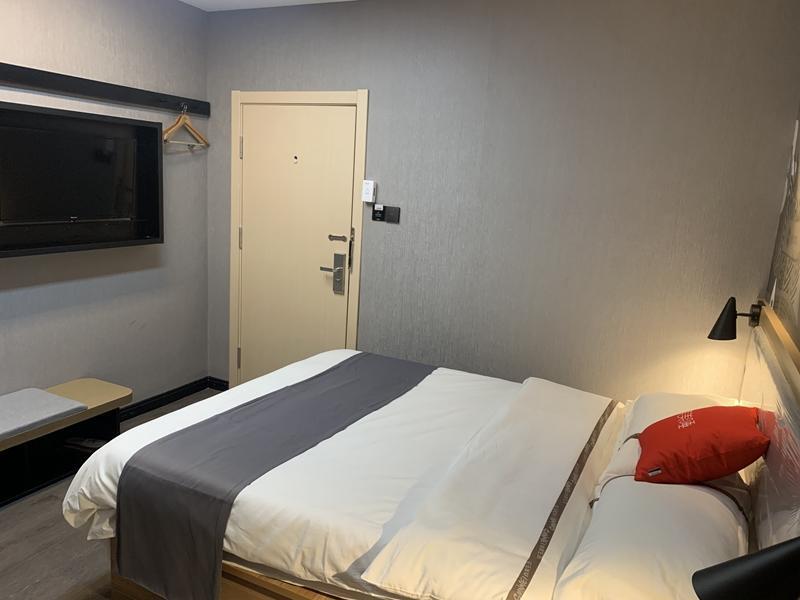 Чжаоюань: Thank Inn Hotel Shandong Yantai Zhaoyuan Jincheng Plaza