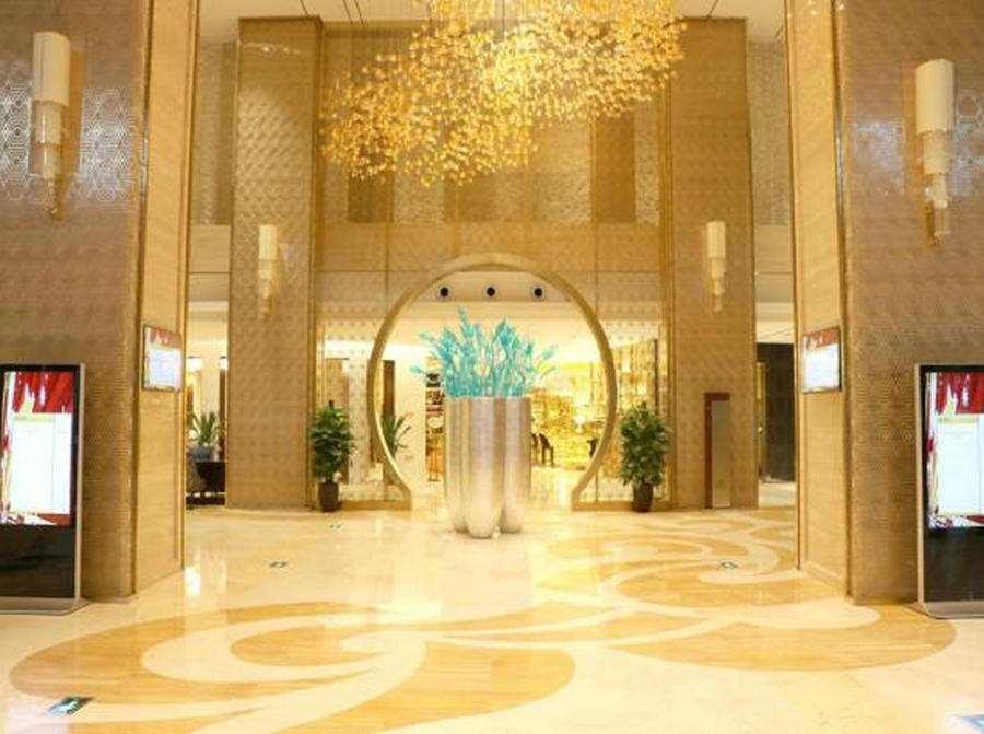 Bairun Zhenjiang International Hotel — фото 1