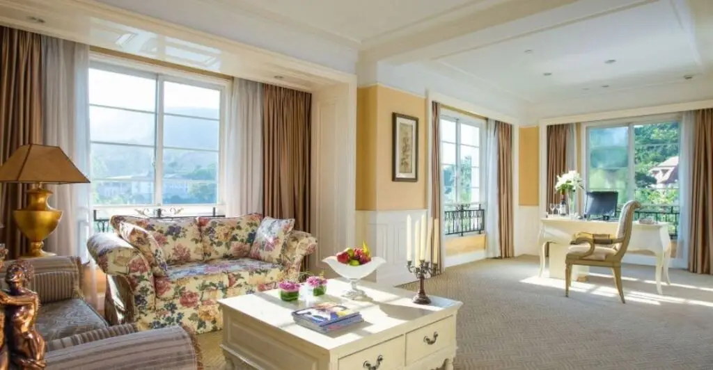 Ханчжоу: Tianducheng Hotel