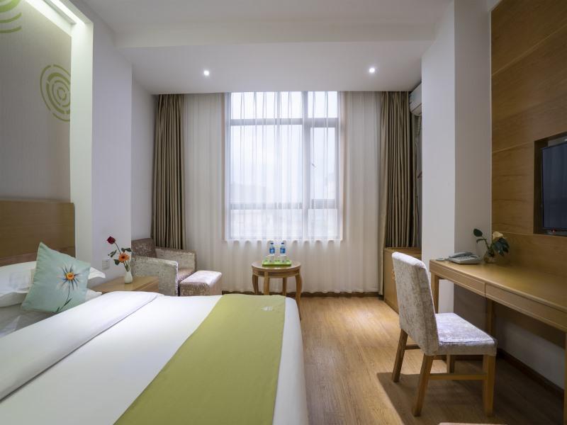 Дали: Green Tree Inn Express Dali Erhai Wetland Park