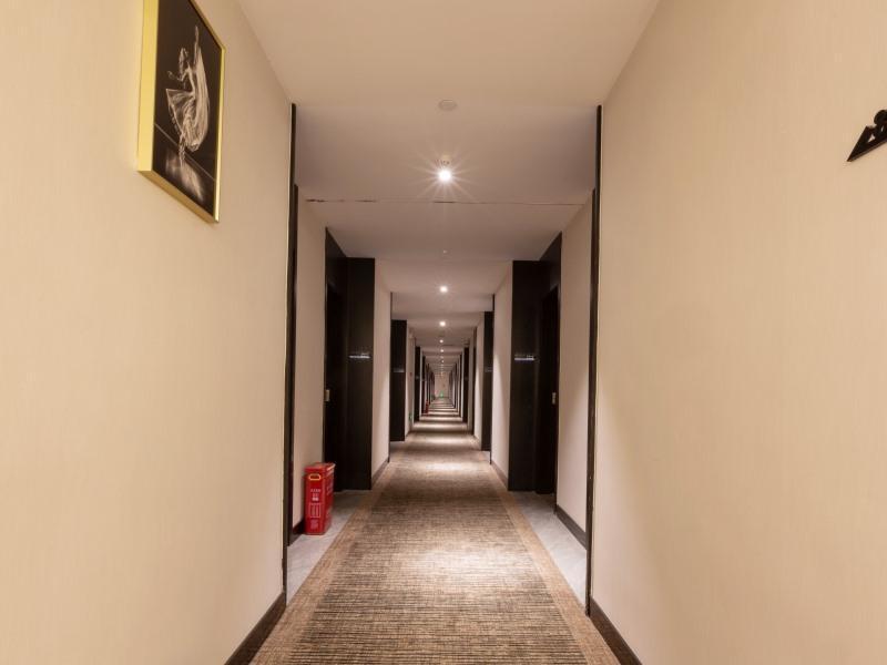 Наньчан: Green Tree Inn Nanchang Zhongshan Road Bayiguan
