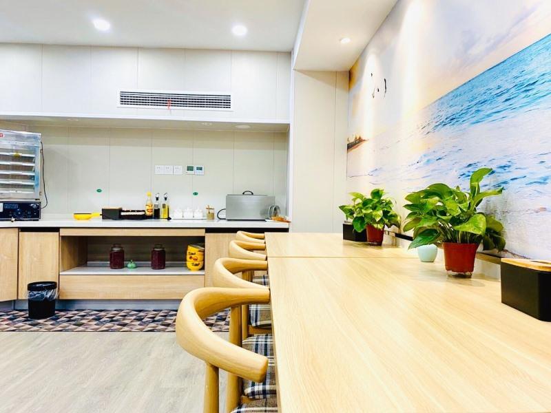 Green Tree Inn Express Jiangsu Taizhou Xinghua RT-Mart — фото 1