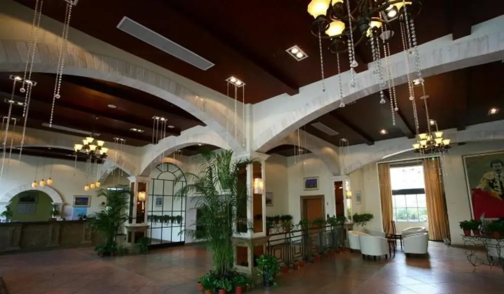 Шанхай: GreenTree Alliance Hotel Shanghai Baoshan District Meilan Lake Yueluo Road