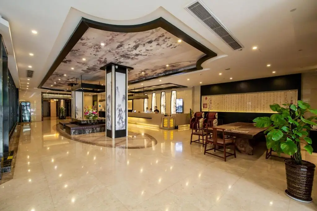 Уси: Starway Hotel Wuye Taihu Square Maoye
