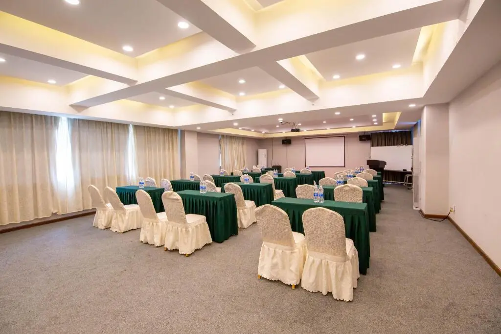Уси: Starway Hotel Wuye Taihu Square Maoye