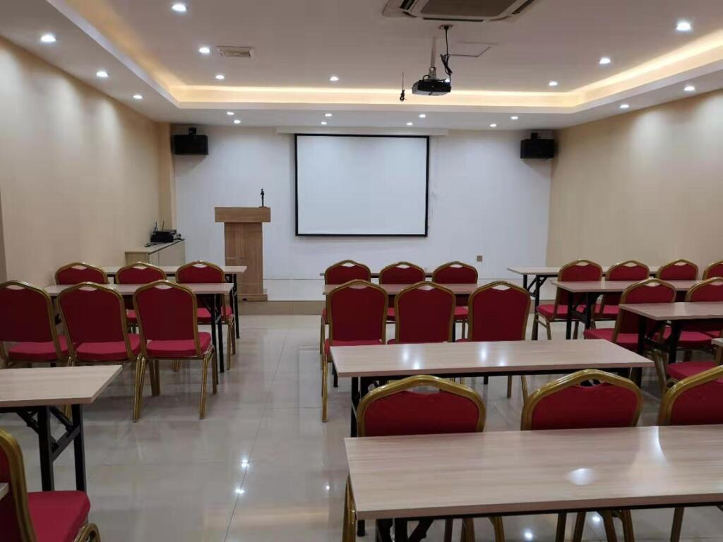Цицикар: Hanting Hotel Qiqihar Railway Station