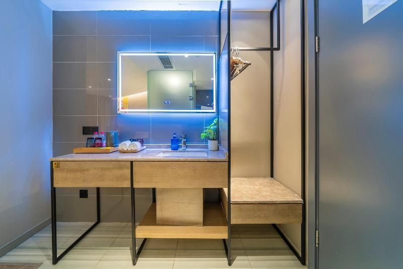 Шанхай: Hanting Premium Hotel Shanghai Xinzhuang Business Center