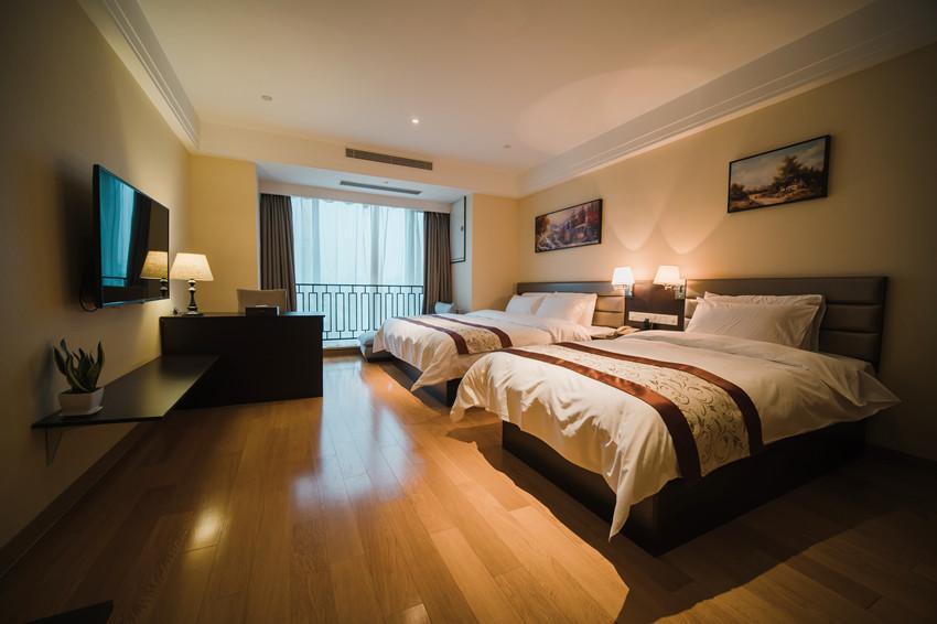 Нанкин: Yitel Zhige Hotel South Nanjing Railway Station North Square Window of Greenbelt