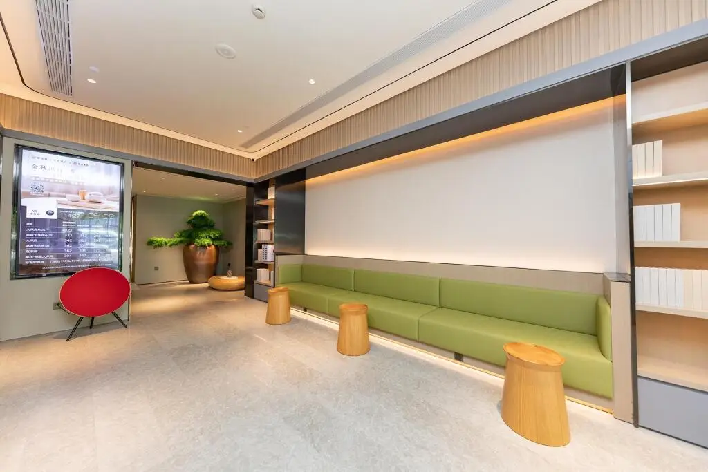 Шанхай: Ji Hotel Hailun Road Metro Station