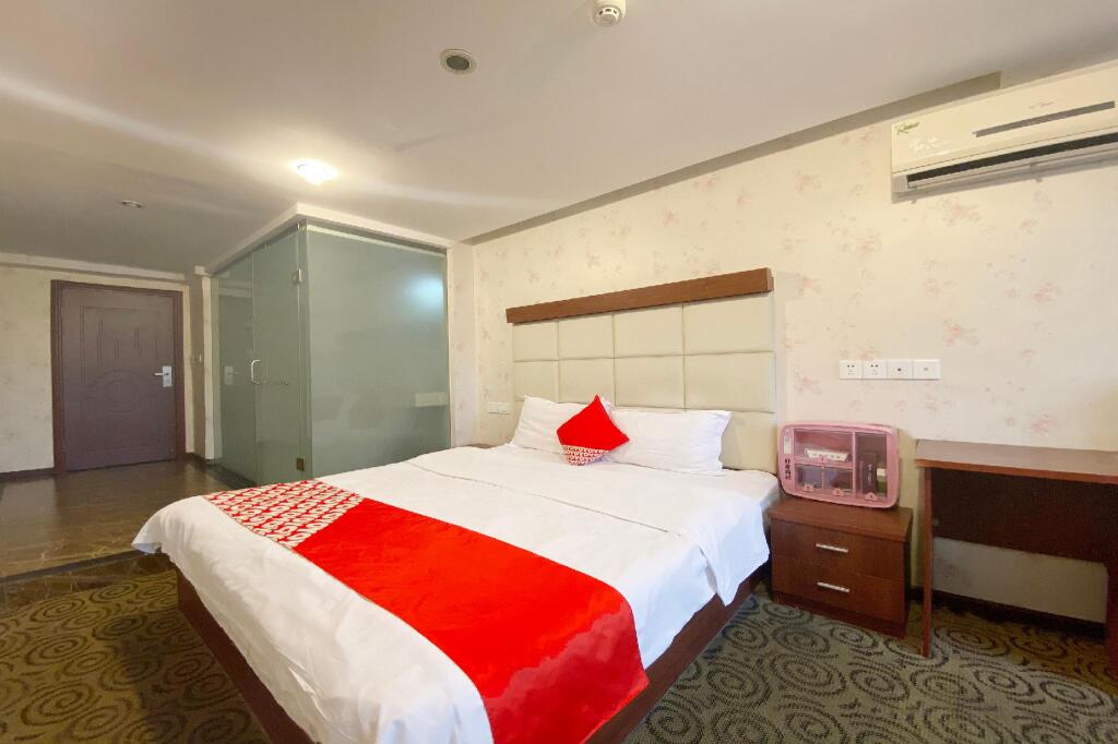Чунцин: OYO Jinyi Kangzhuang Business Hotel