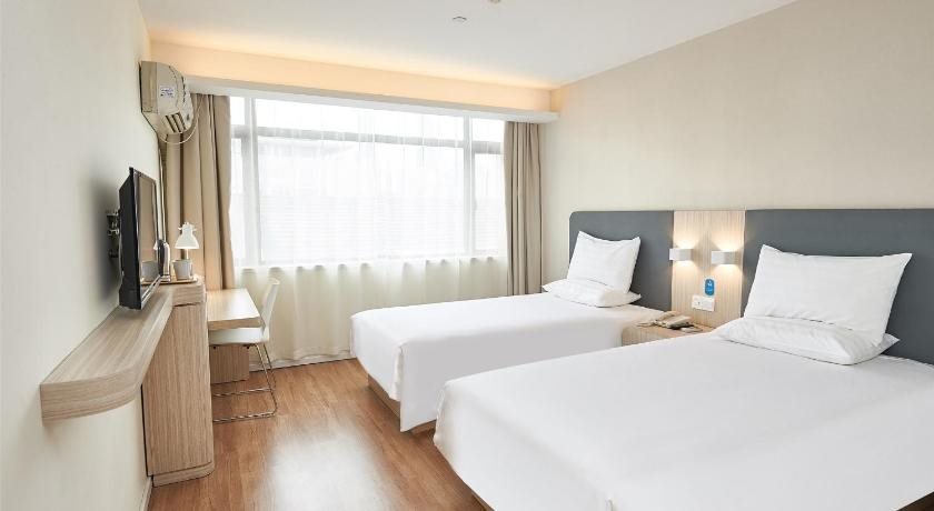 Даньдун: Hanting Hotel Fengcheng Phoenix Station