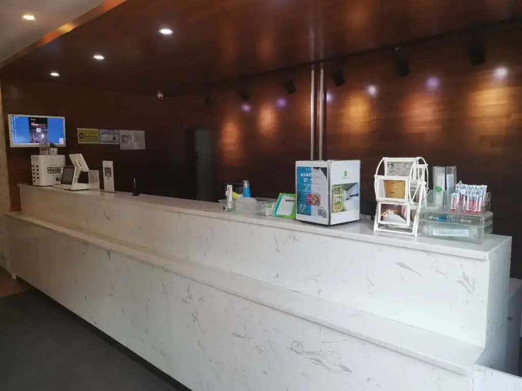 Сиань: Hi Inn Xi'an Hepingmen Metro Station