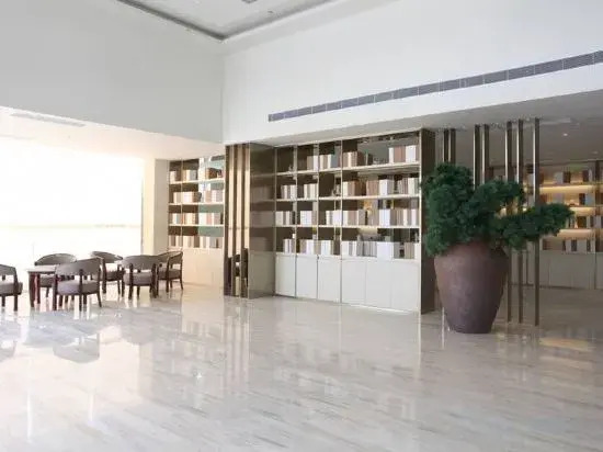Шанхай: Ji Hotel (Shanghai Wildlife Park)