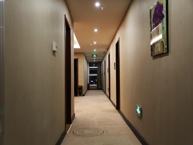 Фэнчжэнь: Shell Hotel Ulan Qab Fengzhen Yingbin Road City Government