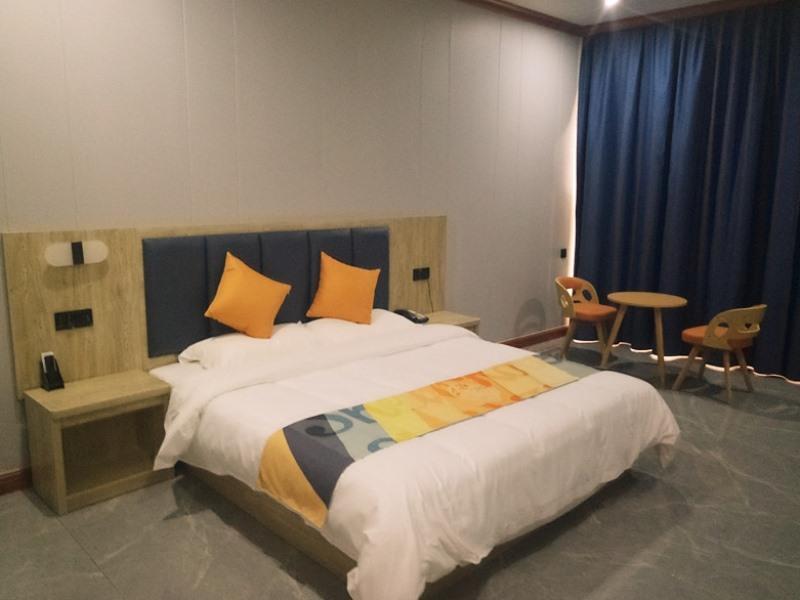 Фанчэнган: Shell Hotel Guangxi Fangchenggang North High-Speed Railway Station