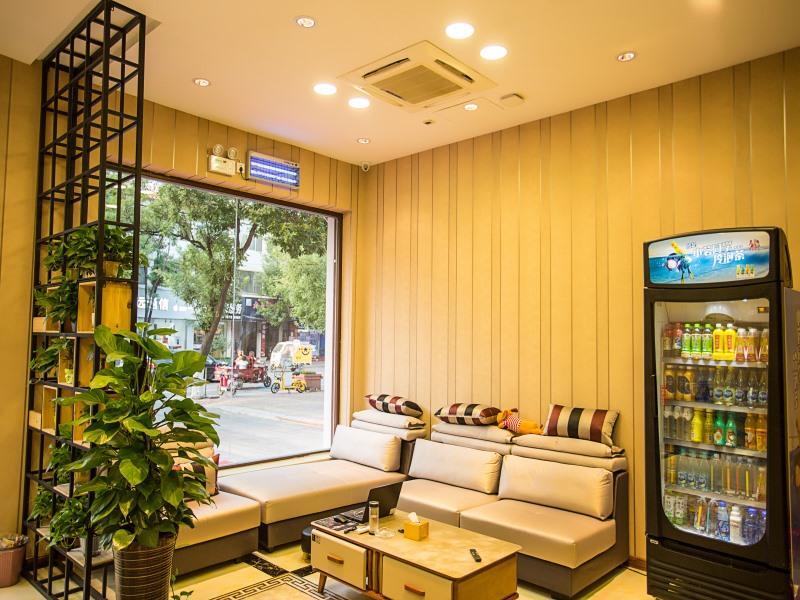 Дежоу: Shell Hotel Shandong Dezhou Leling Zhenxing Dong Road